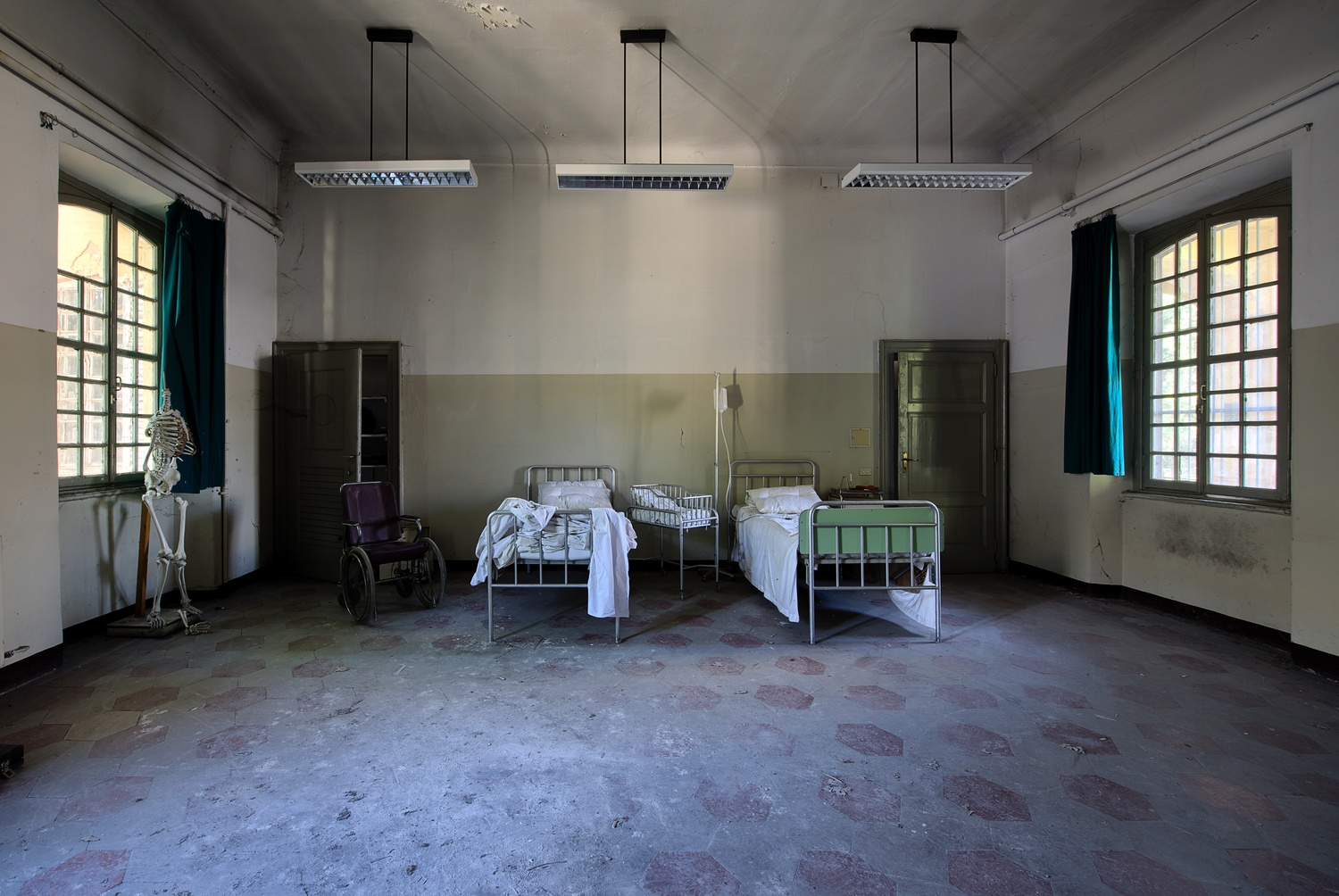 A Patient's Journey: A Week In The Psych Ward by Max Ellithorpe