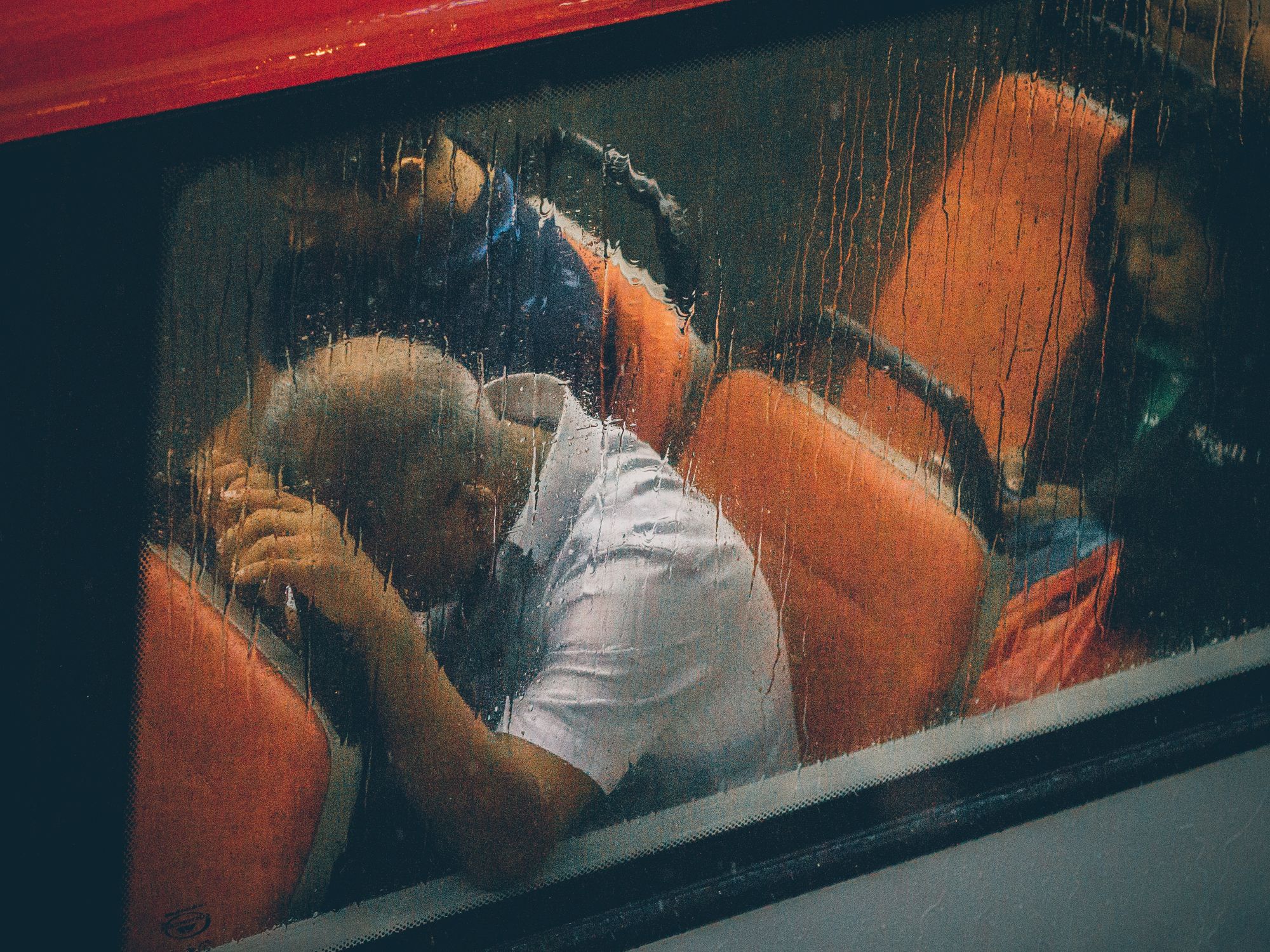 Everyday 32,000 Singaporeans Spend Valuable Time And Energy Doing This One Thing. Are You One Of Them?